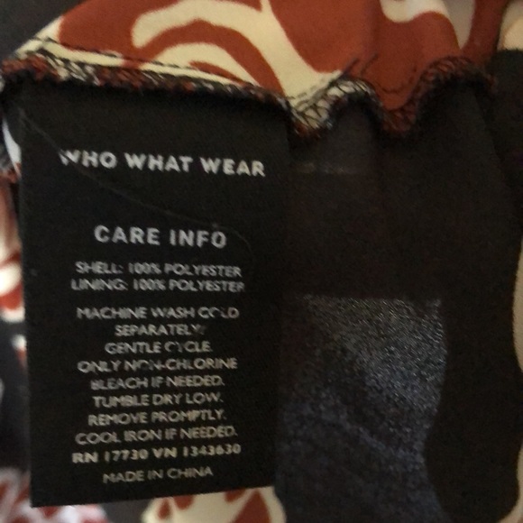 Woman’s long floral feminine fall button down maxi dress - Picture 9 of 14